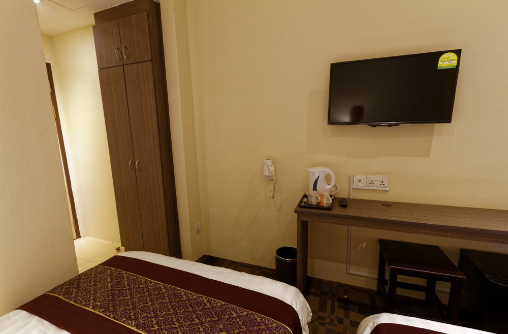 Noble Express, Check In 10pm, Check Out 9am Singapura
