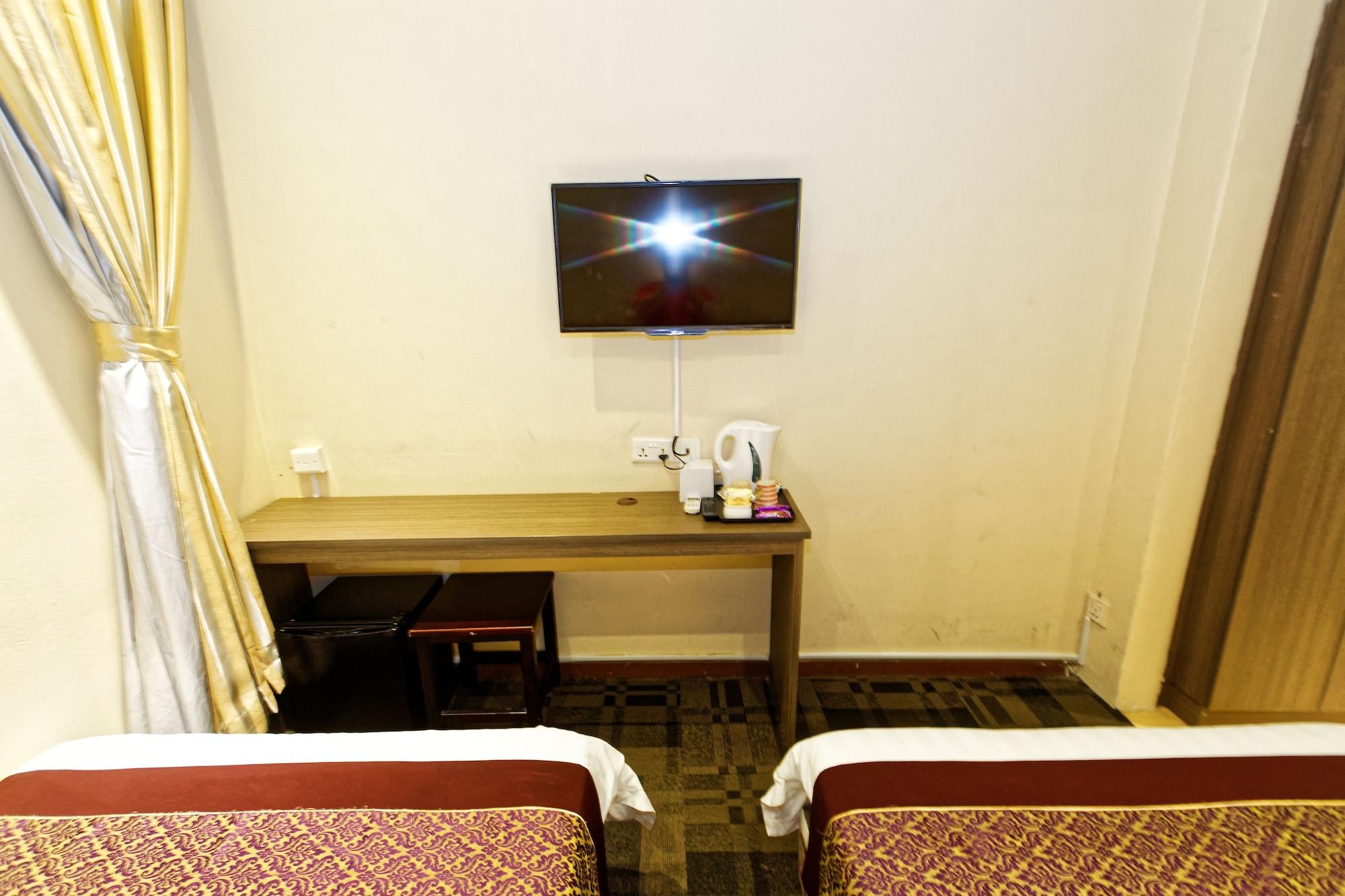 Noble Express, Check In 10pm, Check Out 9am Khách sạn