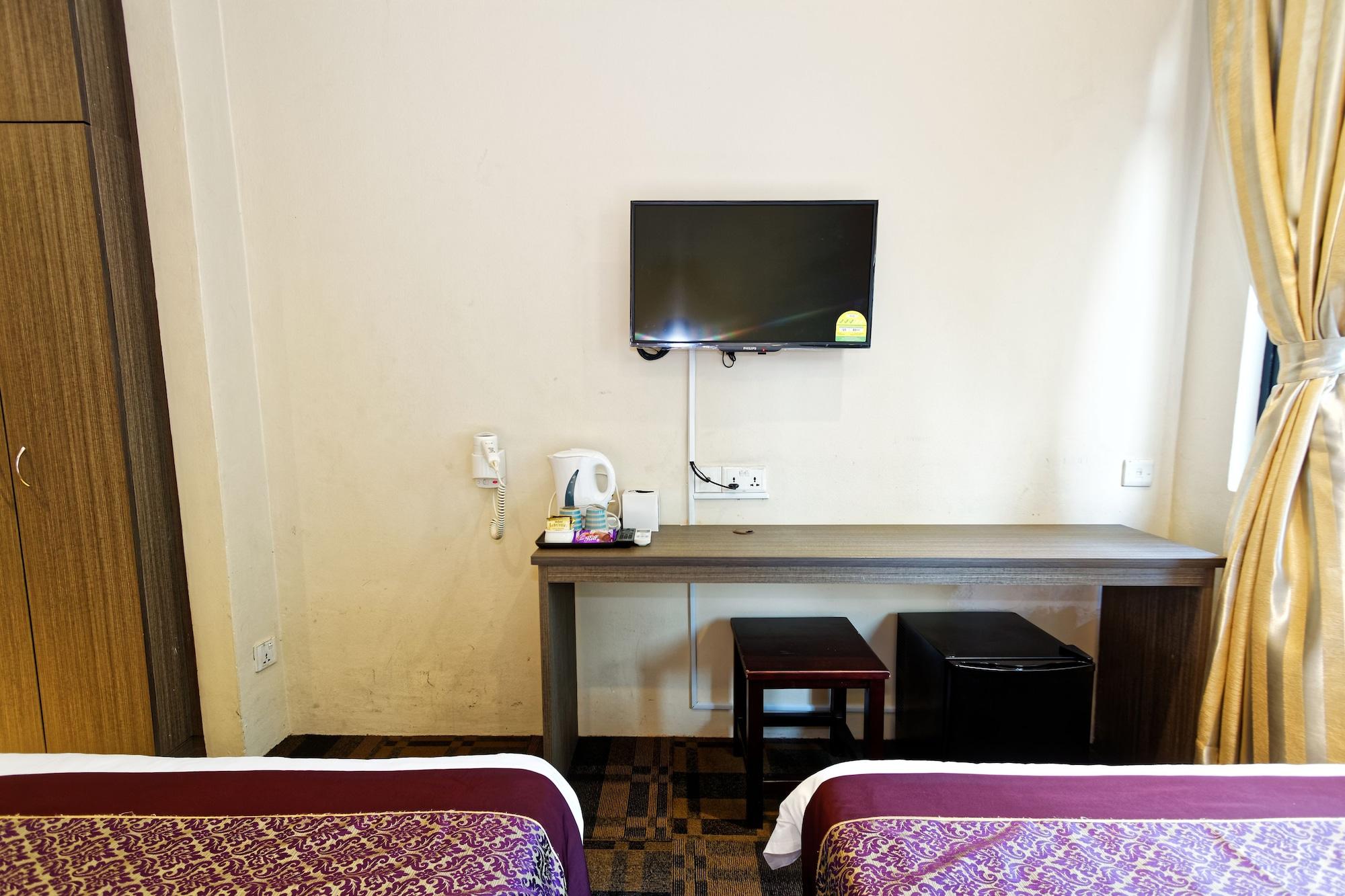 Noble Express, Check In 10pm, Check Out 9am Khách sạn 3*